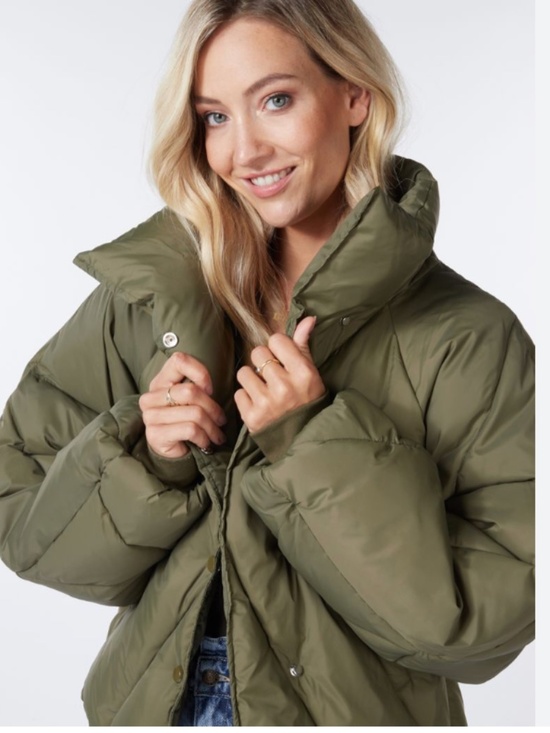 ESQUALO Jackets & Blazers - Esqualo sz 4 army green short puffer coat jacket